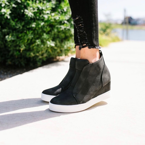 LAST SIZE Suede High Tops Wedge Sneakers Black - Picture 2 of 8